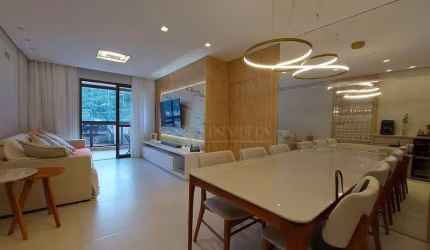 À venda | Mobiliado, Andar Alto, 108m², Sacada com churrasqueira, 4 quartos e 2 vagas de garagem - Itacorubi, Florianópolis.