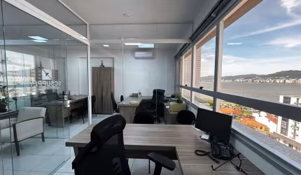Locação | Sala comercial com 45 m² - Estreito, em Florianópolis.