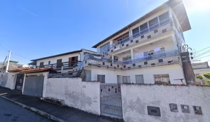Prédio com 14 apartamentos, 980 m² e 4 vagas de garagem - Próximo ao Shopping Itaguaçu, em São José.