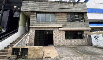À venda | Prédio Comercial com 220 m² – Av. Rio Branco, Centro de Florianópolis
