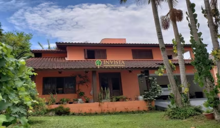 Á venda próximo a UFSC - Córrego Grande, Florianópolis.