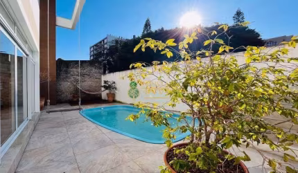 Casa Residencial à venda, Coqueiros, Florianópolis - CA1935.