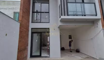 Sobrado 03 dormitorios 100m2 Bairro Sao Joao Itajaí
