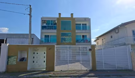 Apartamento 2 quartos na parte alta do Cordeiros com excelente localização.