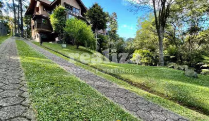 CASA COM 04 DORMITÓRIOS EM CANELA  , Bosque Sinossera, Canela - RS