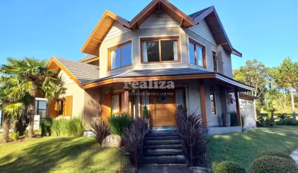 CASA COM 3 QUARTOS EM GRAMADO, Vivendas do Arvoredo, Gramado - RS