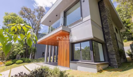 CASA COM  3 SUIÍTES EM GRAMADO, Terras Altas, Gramado - RS