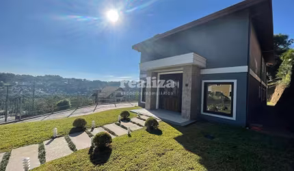CASA COM 3 QUARTOS EM GRAMADO , Vale das Colinas, Gramado - RS