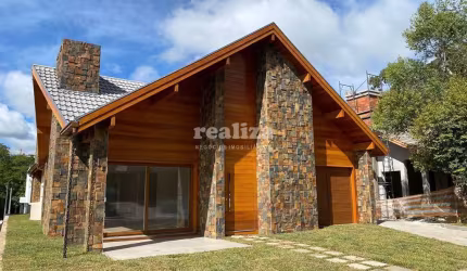 CASA NOVA 3 SUÍTES A VENDA EM GRAMADO, Vivendas do Arvoredo, Gramado - RS