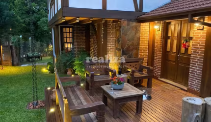 CASA EM BAIRRO NOBRE, Planalto, Gramado - RS