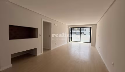 APARTAMENTO 2 QUARTOS A POUCOS METROS DA IGREJA, Centro, Canela - RS