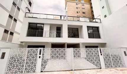 Triplex Quadra Mar - Centro - Balneário Camboriú/SC