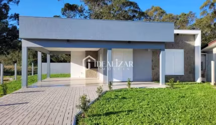 Casa nova no Balneário Jardim Raiante