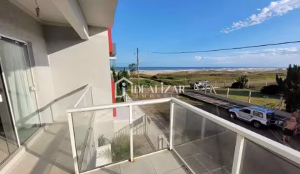 Lindo sobrado á venda em Arroio do Sal, com vista para o mar.
