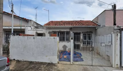 Imperdível oportunidade! Casa à venda em Itu-SP, Jardim Novo Itu. 3 quartos, 3 salas, 1 banheiro, 2 vagas, 140m².