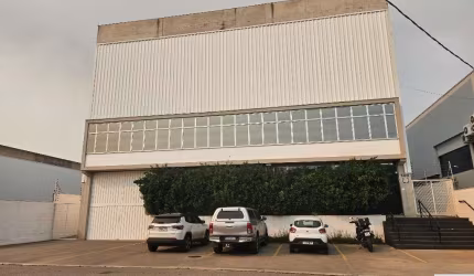Galpão Industrial para Venda ou Locação em Itu-SP - Núcleo Industrial Jardim Porto Seguro: 1 Sala, 4 Banheiros, 6 Vagas, 1.129,24m²