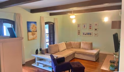 Casa térrea de alto padrão à venda no Bairro Brasil, Itu-SP: 4 quartos, 4 suítes, 2 salas, 5 banheiros, 2 vagas. Venha conferir!
