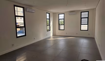 Sala Comercial em Condomínio para Locação em Itu-SP, Bairro São Luiz: 1 Sala, 1 Banheiro, 35m² de Área.