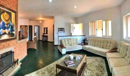 Casa espaçosa à venda no Bairro Brasil - Rua Aracaju na cidade de itu 5 domitorios