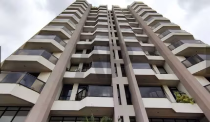 Apresentamos uma oportunidade imperdível de morar com conforto e estilo no Edifício Villa Di Ravenna. Este apartamento de 92m² de área útil