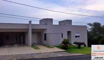 Linda casa, no condomínio haras são Luiz , tranquilo com um lindo bosque , lago e playground