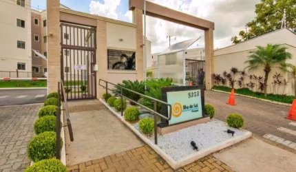 Apartamento bem localização com  2 Quartos, Banheiros com uma vaga de garagem e Área de serviço