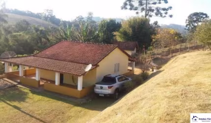 Chácara / sítio com 3 quartos à venda na RUA BERNARDINO DE LIMA PAES 4, 0001, Centro, Pedra Bela, 200 m2 por R$ 630.000