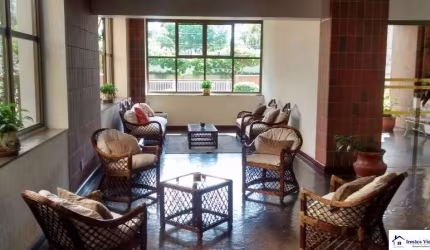 Vende se lindo apartamento a 800m da praia
