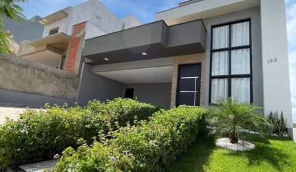 Casa em Condomínio de Luxo Garden Ville em Itu-SP, 3 quartos, 3 suítes, 174m², Jardim São José, Venda ou Locação.