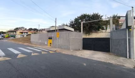 Terreno comercial com construção, excelente localização