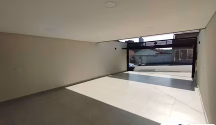 Sobrado novo no Jardim Valdíbia, Bairro Demarchi.
