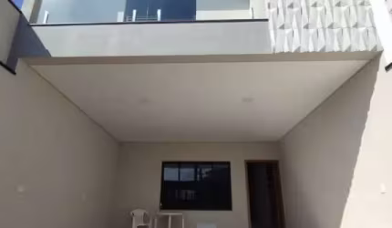 Sobrado novo no Bairro Alves Dias.