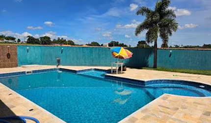 Chácara 3 dormitorios com piscina