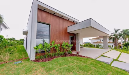 Casa Térrea com 3 quartos à venda, 378 m² por R$ 2.990.000 - Condomínio Saint Charbel - Araçoiaba da Serra/SP