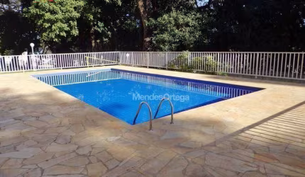 Apartamento com 2 dormitórios para alugar, 55 m² por R$ 1.981/mês - Vila Hortência - Sorocaba/SP