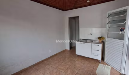 Casa com 1 dormitório para alugar, 30 m² por R$ 1.060,00/mês - Alem Ponte - Sorocaba/SP
