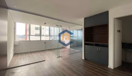 Excelente sala comercial com 75,36m² a venda no Centro de Joinville/SC