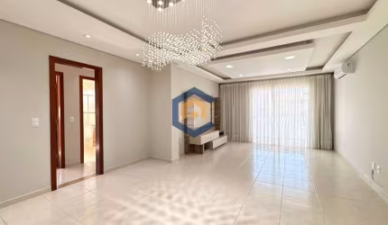 Apartamento super espaçoso com 1 suíte mais 2 quartos a venda no bairro Santo Antonio em Joinville - SC