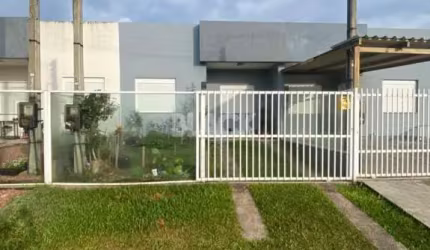 Casa geminada mobiliada Torres RS