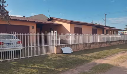 Casa com 03 quartos à venda na Praia Paraiso em Torres RS