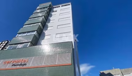 Apartamento com 2 quartos no Centro em Torres RS