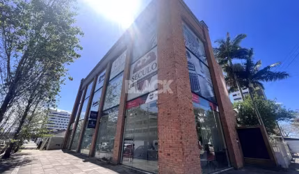 Loja triplex à venda | Centro em Torres
