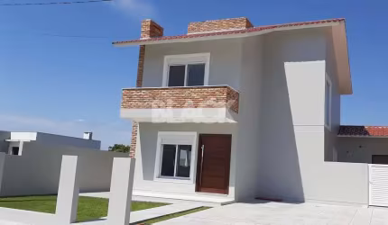 Sobrado a venda no Passo de Torres SC no Bairro Bella Torres