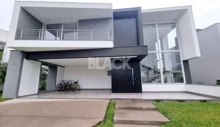 Casa com 5 suítes no Ocean Side em Torres RS