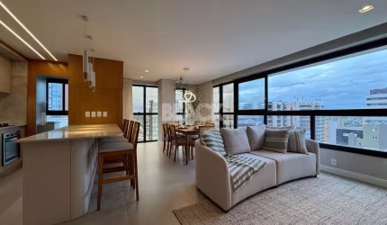 Apartamento mobiliado e equipado com 03 quartos à venda no Titanium em Torres/RS