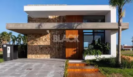 Casa à venda em condomínio fechado no Ilhas Park em Torres RS