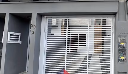 Geminado com 3 dormitórios no Bairro Espinheiros