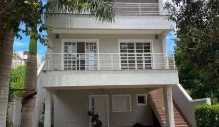 Casa repleta de armários nos quartos, banheiros e cozinha, 3 dormitórios, (3 suítes) , salas para 3 amb,250 m²  - GRANJA VIANA – PALM HILLS - Cotia/SP