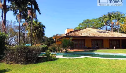 Granja Viana – Oportunidade Única! Casa c/ 5 dormitórios sendo todos suítes e ampla área gourmet c/ lazer - Cotia/SP.