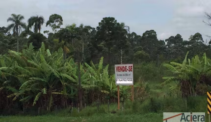São Roque- Ótima localização, de frente para rodovia!